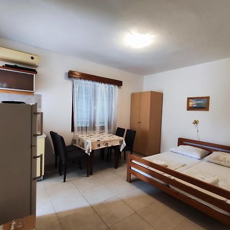 Apartmani Ivandic 穆泰尔岛 客房 照片