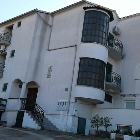 Apartmani Ivandic 穆泰尔岛 外观 照片